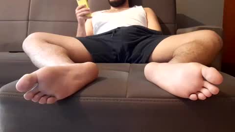 Snapshot of grboy5191808 chatting on February 2, 2:13 pm grboy5191808 online show from February 2, 2:13 pm