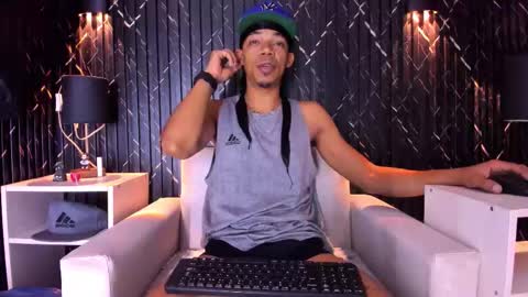 Snapshot of gregory_sforza chatting on September 23, 12:37 pm GregorySforza online show from September 23, 12:37 pm