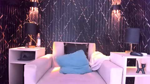 Snapshot of gregory_sforza chatting on September 17, 1:45 pm GregorySforza online show from September 17, 1:45 pm