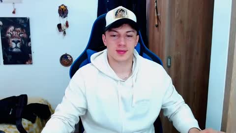 griego01 online show from December 16, 5:43 pm