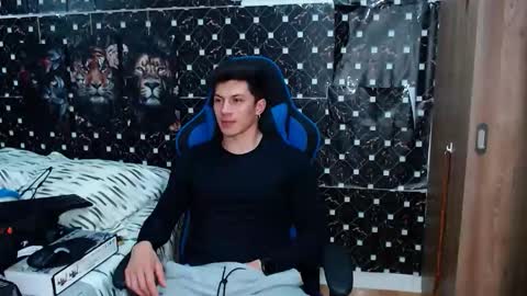 griego01 online show from January 8, 2:17 am