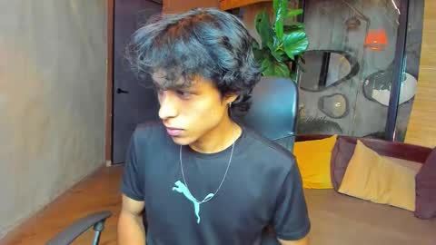 griffindaxz18 online show from December 3, 10:38 pm