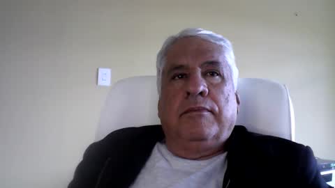 Snapshot of grisa01 chatting on October 22, 1:15 pm grisa01 online show from October 22, 1:15 pm