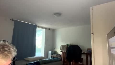 guardiannif_ online show from February 14, 7:17 am