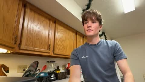 gucciboi4 online show from November 23, 7:36 pm