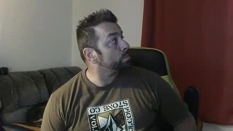 Snapshot of guillaume666286050 chatting on September 22, 6:46 am guillaume666286050 online show from September 22, 6:46 am