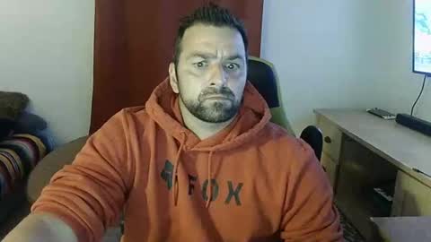Snapshot of guillaume666286050 chatting on September 24, 10:25 am guillaume666286050 online show from September 24, 10:25 am