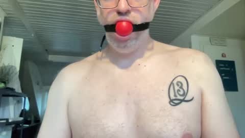 gummicasual online show from February 11, 9:36 am