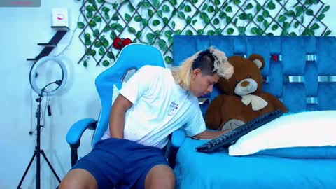 Hakim online show from March 2, 3:42 pm