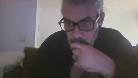 gustavo729042 online show from March 14, 1:51 pm