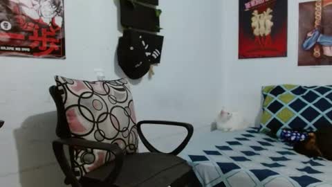 Snapshot of guts_x chatting on February 27, 5:04 pm Guts online show from February 27, 5:04 pm
