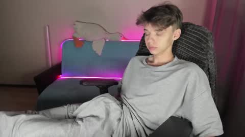 guy_liam1 online show from September 22, 4:28 pm