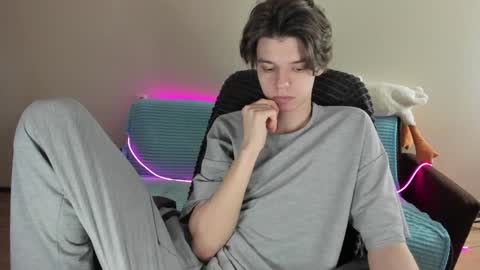 guy_liam1 online show from January 29, 5:09 am