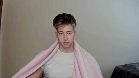 Oliver online show from December 20, 12:05 pm