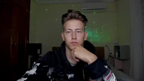 Oliver online show from February 18, 9:53 pm