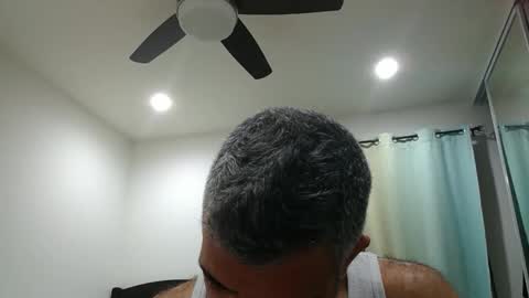 h0nest84 online show from November 27, 7:23 am