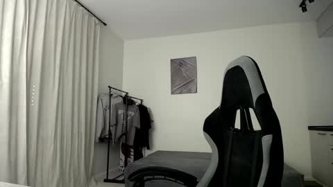 Adam online show from February 16, 9:05 pm