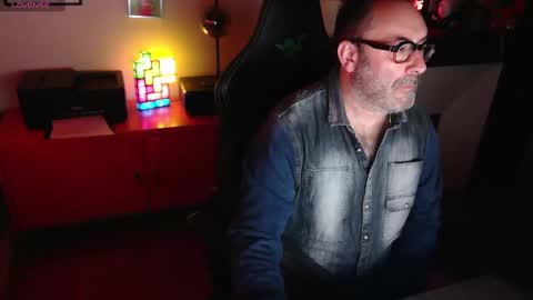 hairyfred73 online show from March 2, 6:05 am