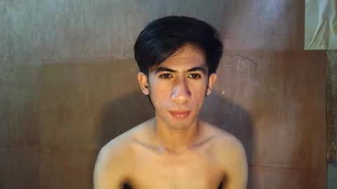 hairyhugecock_22 online show from December 16, 1:01 am