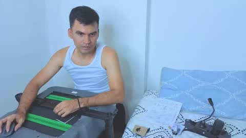 hamiltong12 online show from February 16, 10:30 pm