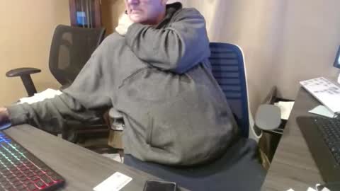 handsome_guy4u online show from March 29, 3:28 am