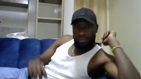 Snapshot of handsome_king30 chatting on December 19, 6:45 am handsome king online show from December 19, 6:45 am