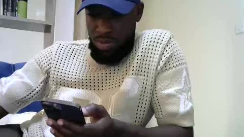 Snapshot of handsome_king30 chatting on March 8, 1:55 pm handsome king online show from March 8, 1:55 pm