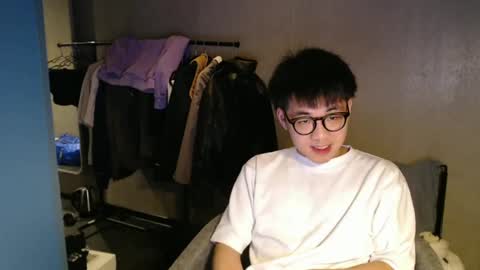 handsome_mannn online show from March 12, 9:13 pm