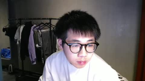 handsome_mannn online show from February 21, 8:27 pm