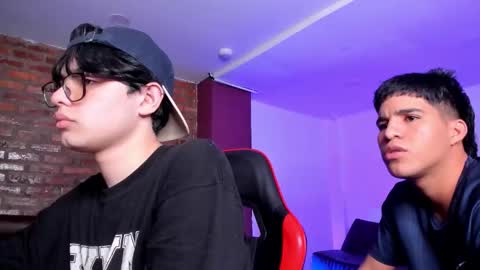 leonardfarrucknick and otis online show from March 4, 12:34 pm