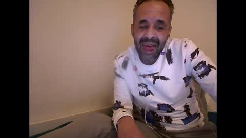 Snapshot of handsomepenis20cm chatting on October 17, 11:53 pm handsomepenis20cm online show from October 17, 11:53 pm