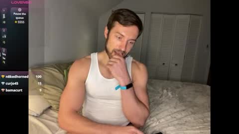 handsumhung online show from December 14, 9:00 pm