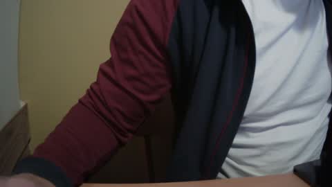 hanky online show from December 13, 10:41 am