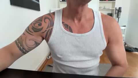 hanky online show from September 29, 2:35 pm