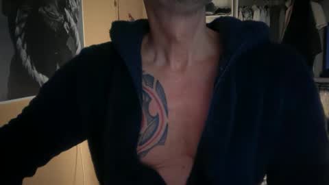 hanky online show from January 25, 4:46 pm