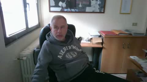 Snapshot of hanscooper chatting on October 12, 2:00 pm hanscooper online show from October 12, 2:00 pm