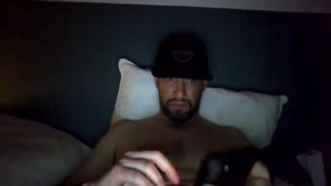 hansjegezoien online show from April 15, 8:31 pm