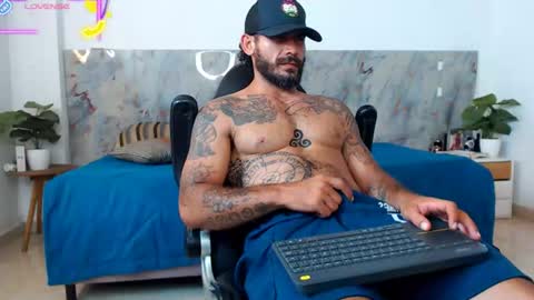hanz_col online show from July 26, 11:22 pm