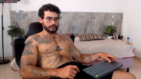 hanz_col online show from June 20, 6:24 pm