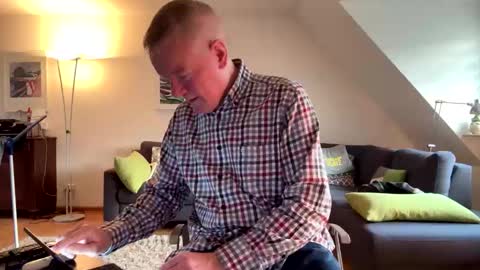 Harry online show from February 9, 7:13 am