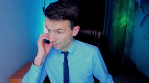 Steve online show from October 23, 2:31 pm