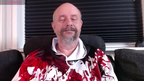 MrLazy online show from December 24, 7:44 pm