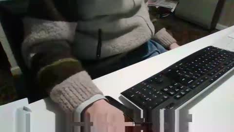 hardrocky2 online show from December 19, 6:12 pm