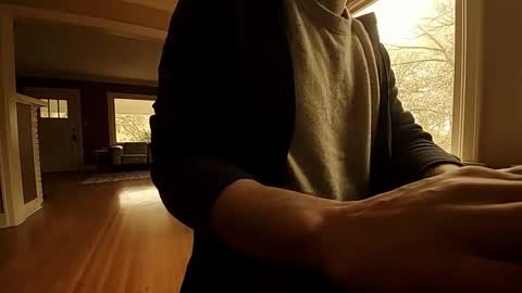 Tom online show from November 4, 9:49 pm