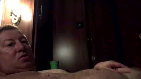 hardworker12345 online show from October 18, 3:11 am