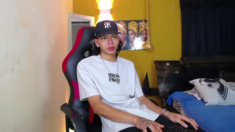 Harry online show from December 14, 3:07 am