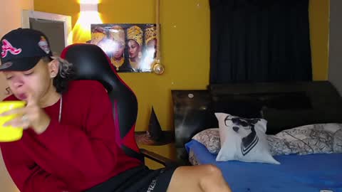 Harry online show from December 12, 2:59 am