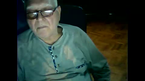 Snapshot of hasanben54398 chatting on October 27, 4:31 pm hasan online show from October 27, 4:31 pm