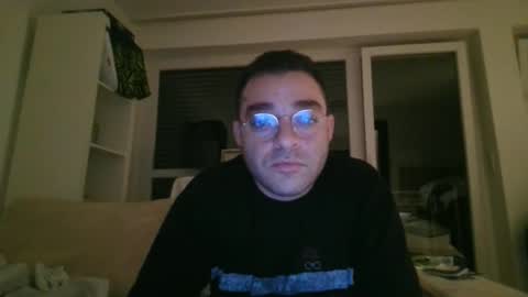Snapshot of hash420 chatting on February 21, 11:43 pm hash420 online show from February 21, 11:43 pm