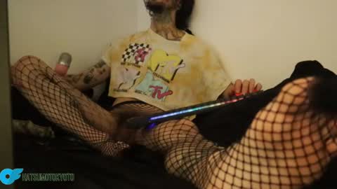 Snapshot of hatsumotokyoto chatting on February 1, 12:29 am More content   2   online show from February 1, 12:29 am